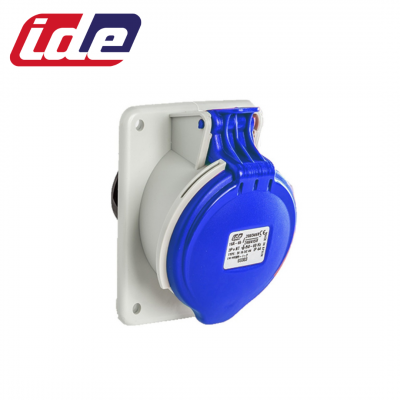 Prise femelle 3P+N+T 16A étanche IP44 à encastrer sur coffret IDE