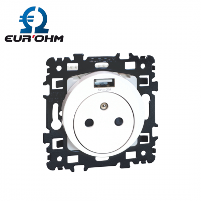 Prise de courant affleurante 2P+T combinée avec un port USB blanc SQUARE EUR'OHM