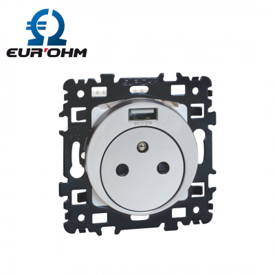 Prise de courant affleurante 2P+T combinée avec un port USB silver SQUARE EUR'OHM