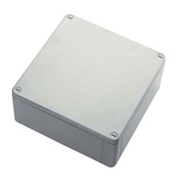 Accessoires pour goulottes électriques, plinthes, moulure PVC pas cher
