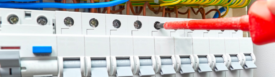 Tableau électrique : coffret et armoire pour la distribution électrique